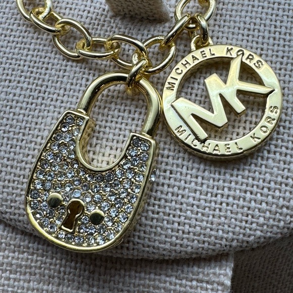 Michael Kors Pave Padlock Logo Chain Bracelet Goldtone Brass NWT - Picture 11 of 16